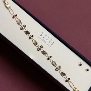 ⭐️ LIZ CLAIBORNE GOLD-TONE CRYSTAL BRACELET AND MATCHING STUD EARRINGS